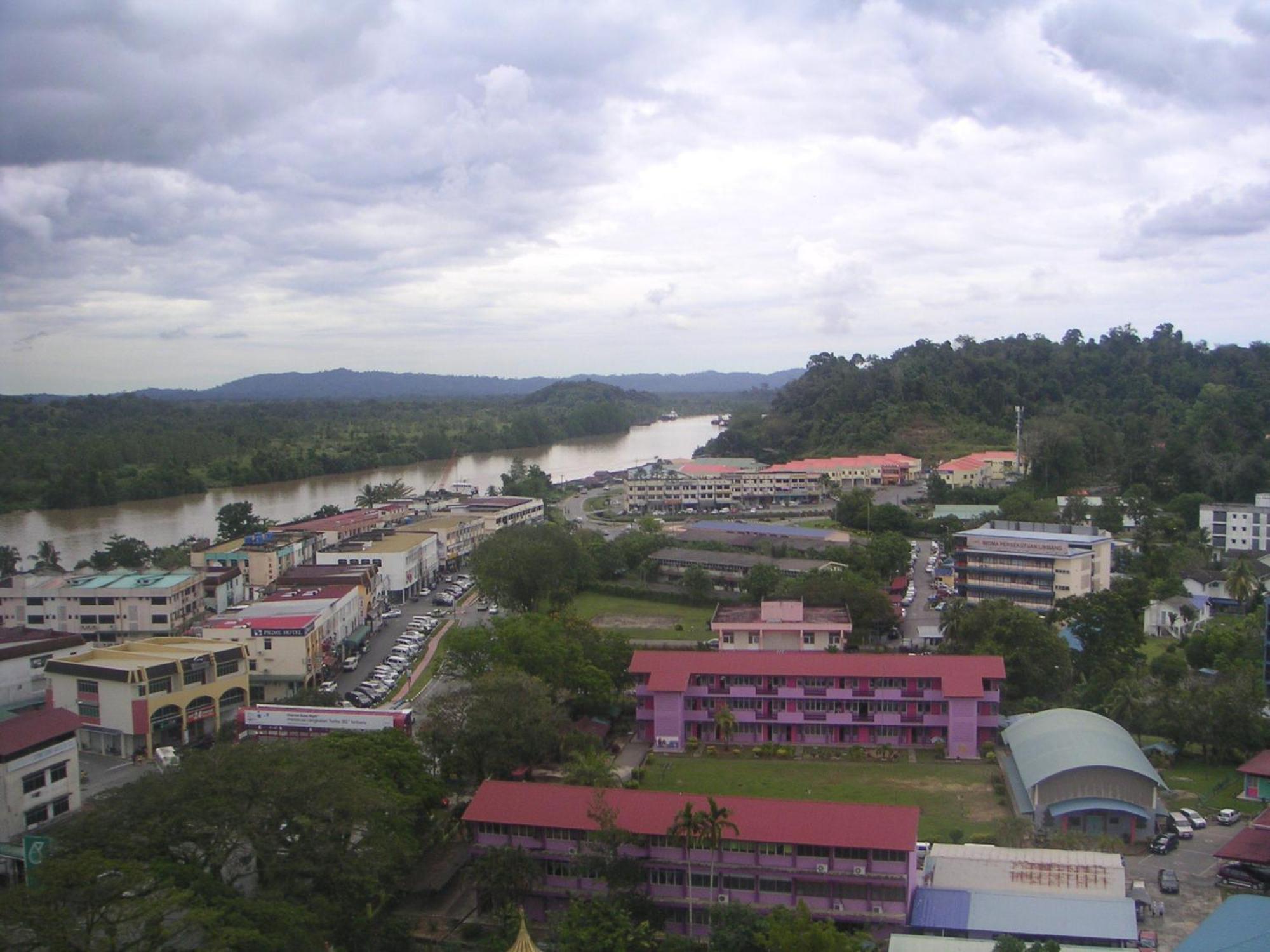 โรงแรมเปอร์นามา ลิมบัง ภายนอก รูปภาพ
